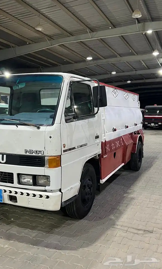 وايت ايسوز 1992 نظيف 2