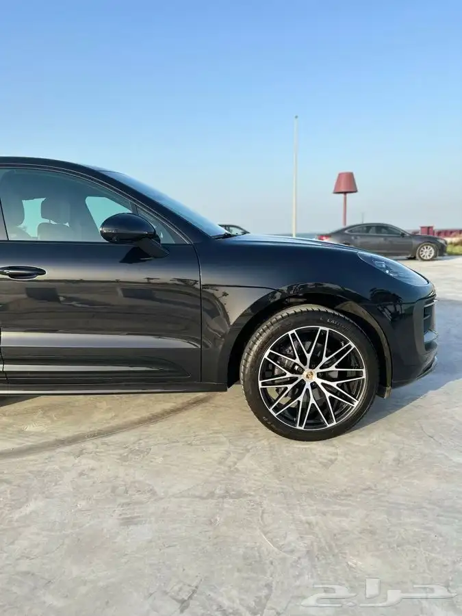 بورش ماكان 2022 16