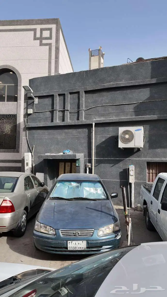 عمارة للبيع في حي جرير 1