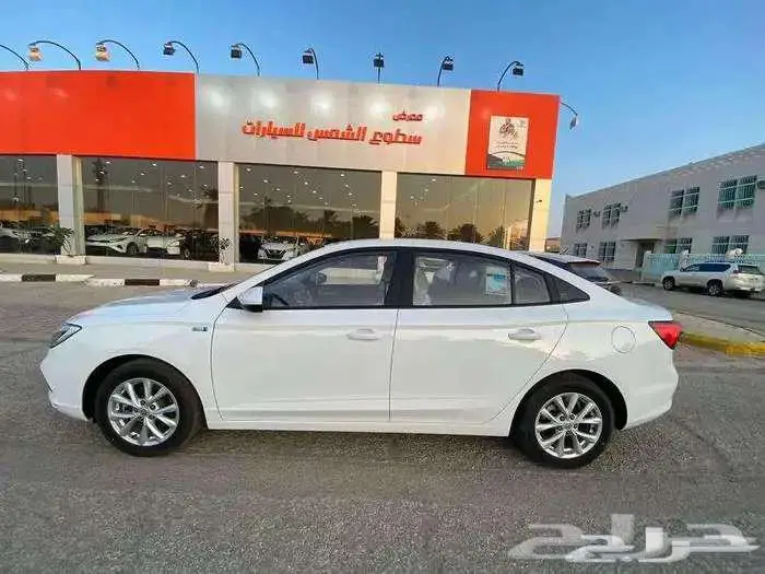 ام جي 5 موديل 2025 استاندر كاش و اقساط أقل سعر 2