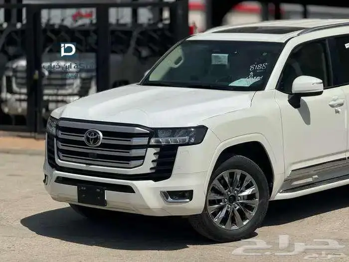تويوتا GXR4 بنزين 2025 لوحات بسعر مميز 320600 عرض اليوم 1