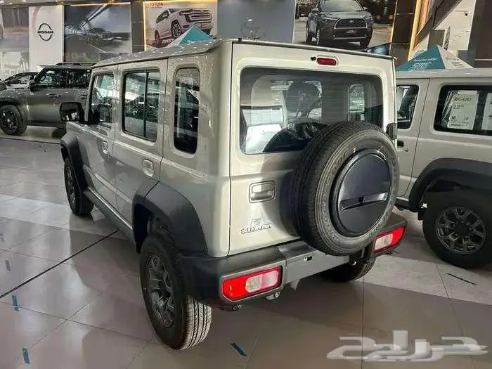 سوزوكي جمني 5 ابواب خليجي GLX - موديل 2026 1