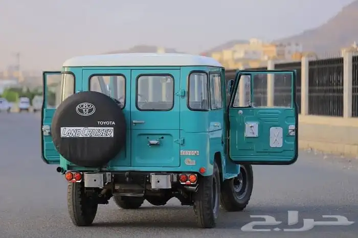 للبيع على السوم ربع كبسولة FJ40 موديل 1972 2