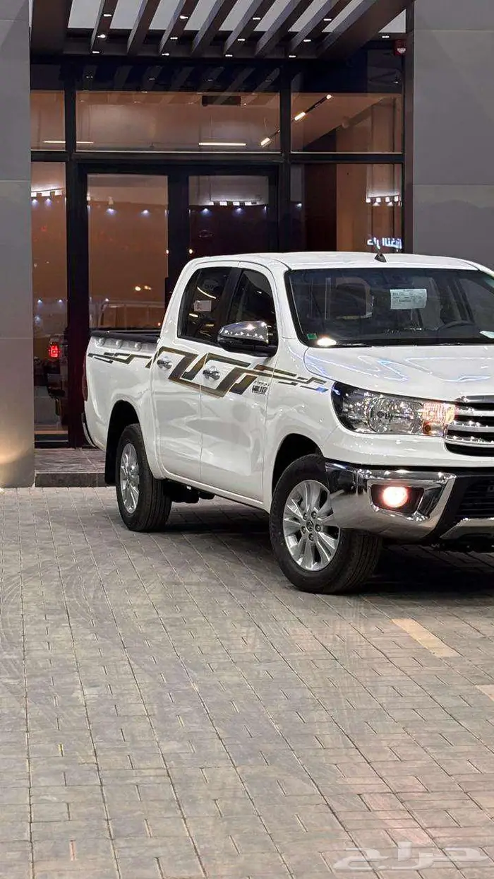 هايلكس GLX2 2025 وارد الساير بنزين 2