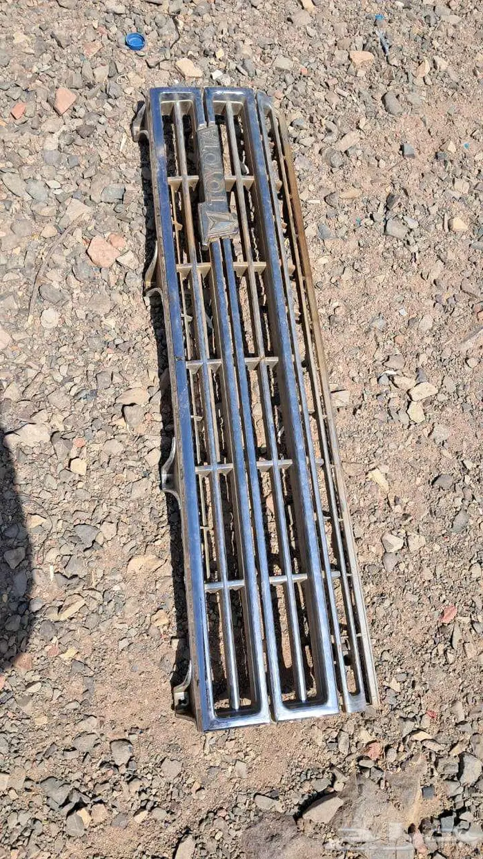 قطع هلكس قديمه تشليح من 83 وتحت 46