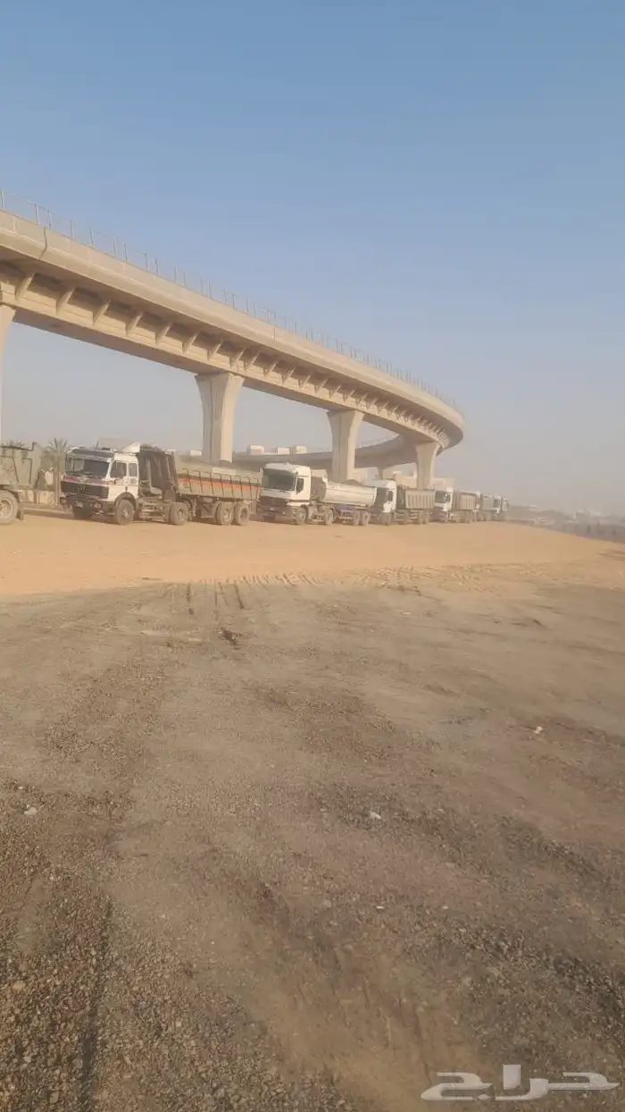 نقوم بأعمال الاسفلت المبشور والتوريد 8