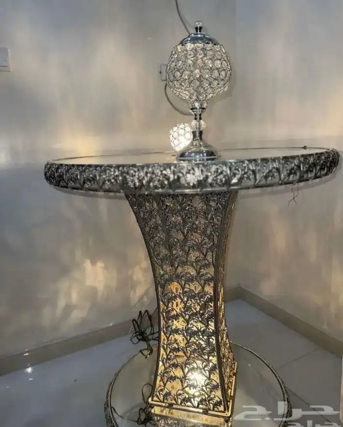 طاوله جديده مستخدمه للبيع 1