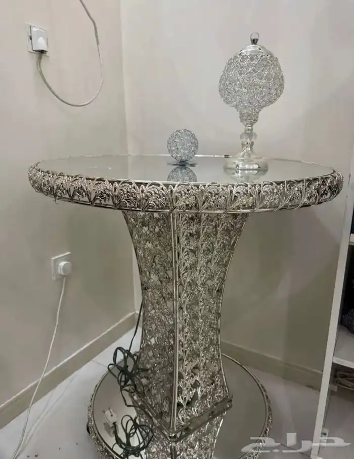 طاوله جديده مستخدمه للبيع 2