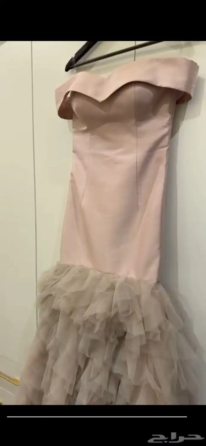 فستان ملكه شبكه مستخدم جديد   بيع 900 قابل للتفاوض 1
