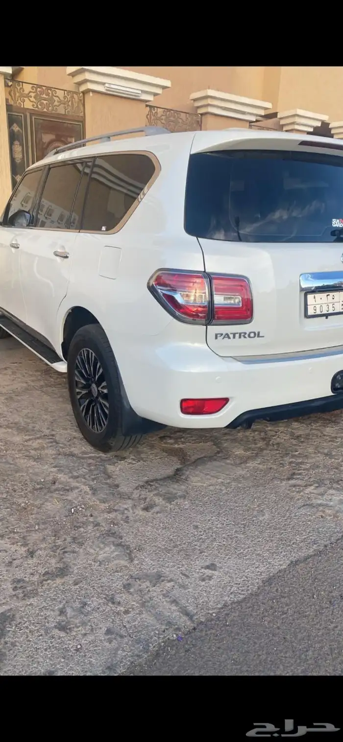 جيب نيسان باترول بلاتنيوم 2016 1