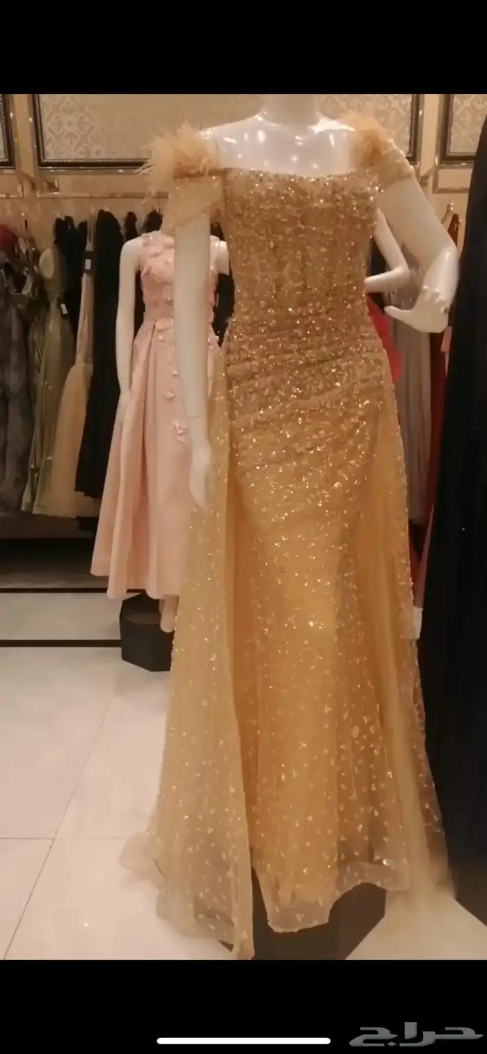 فستان سهرة فخم وراقي جديد و نظيف 1