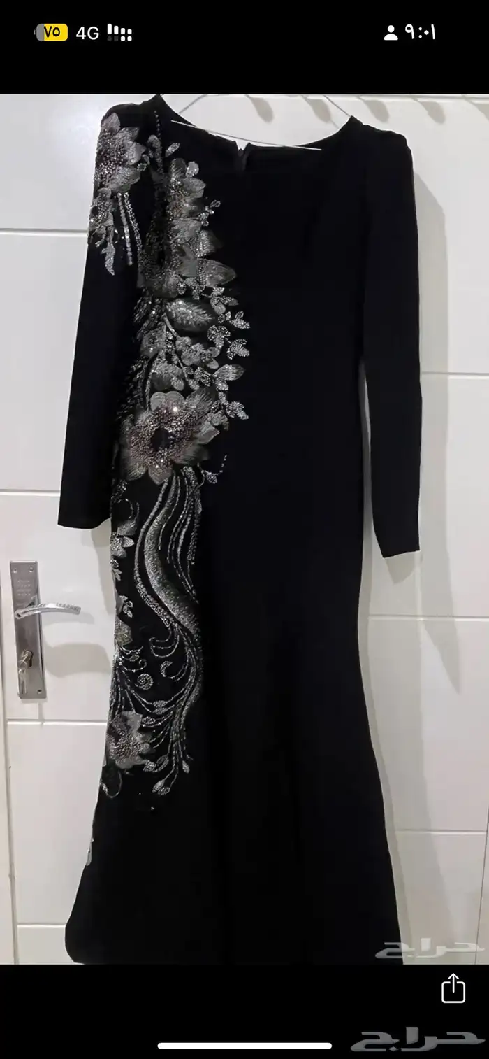 فستان لبسته مره وحده 1
