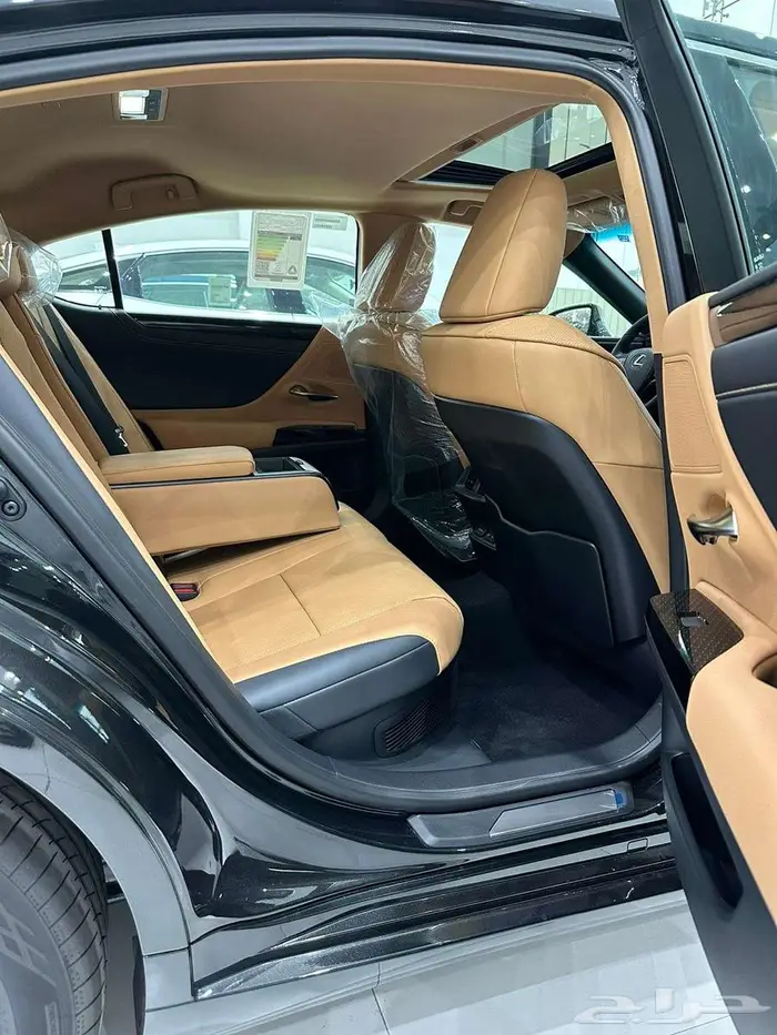 لكزس ES300 AH هايبرد 2025 11
