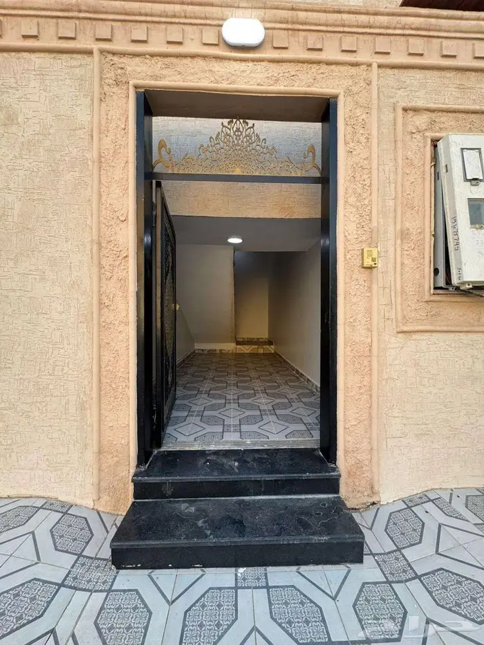 للبيع فلة شمال مدينة بريدة بحي الجزيرة 13