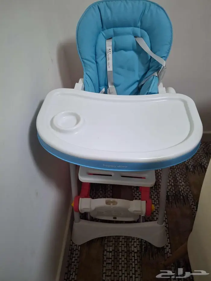 كرسي اطفال نظيف جدا يكاد لم يستخدم للبيع عدد 2 0