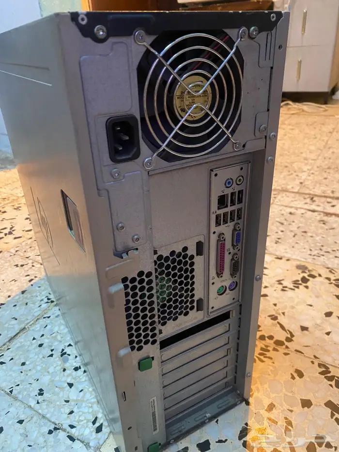 كمبيوتر ماركه hp نظيف جدا 0