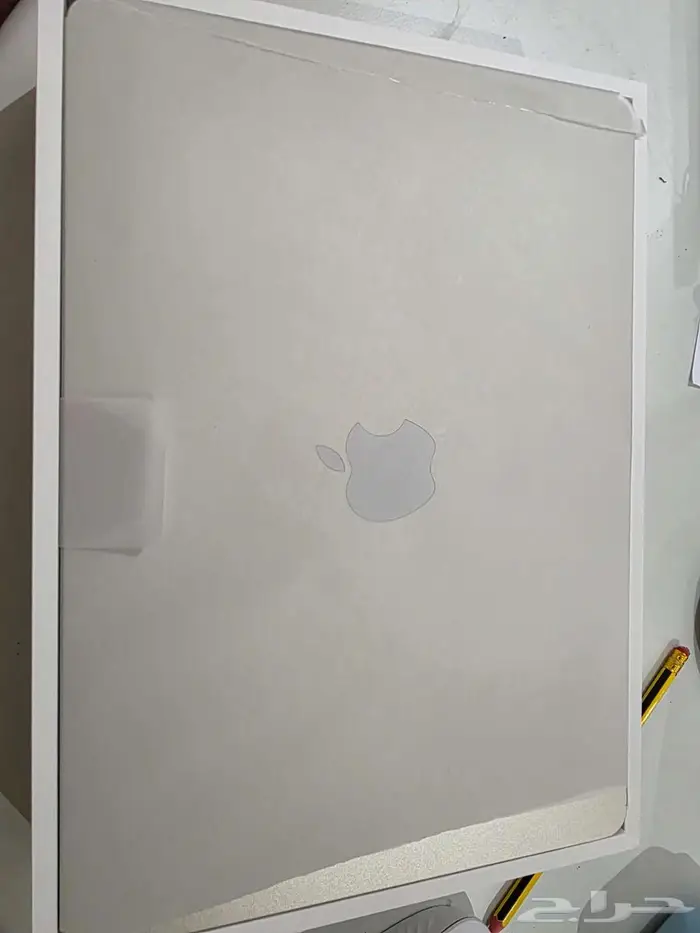 ماك بوك ايرm4. تم البيييع 4