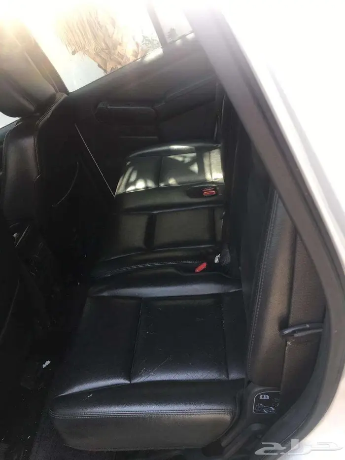 للبيع فورد إكسبلورر 2010 XLT 4x4 - عائلية 4