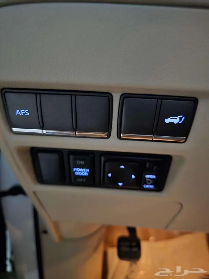 انفينتي QX56 مالك واحد من الوكاله 2011 16