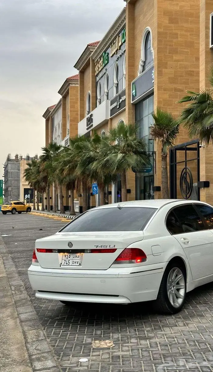 بي ام دبليو 745Li لوحة مميزة 745 1