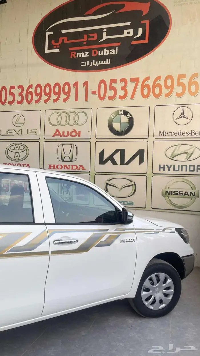 تويوتا هايلوكس بنزين قير عادى 2025 خليجى 5
