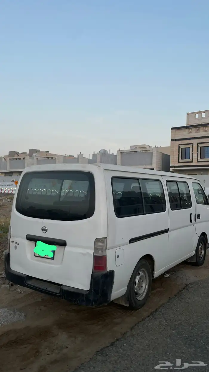 نيسان باص اروفان 1
