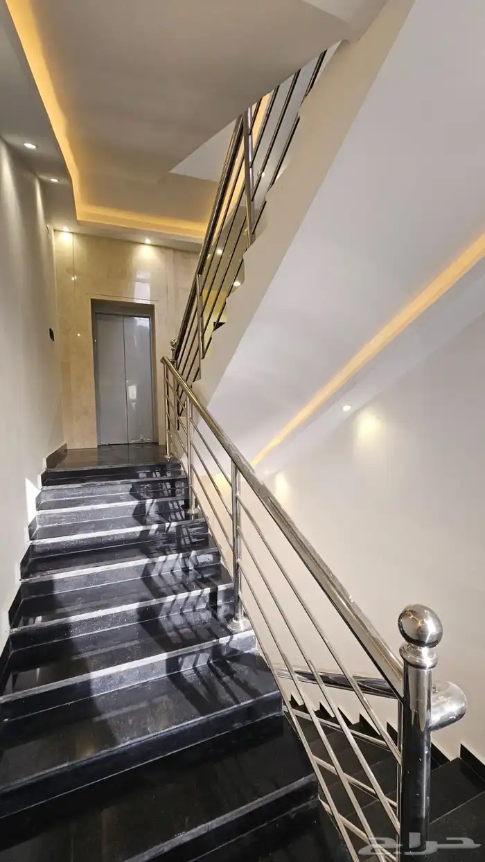 شقق مودرن للبيع بسعر مناسب 2