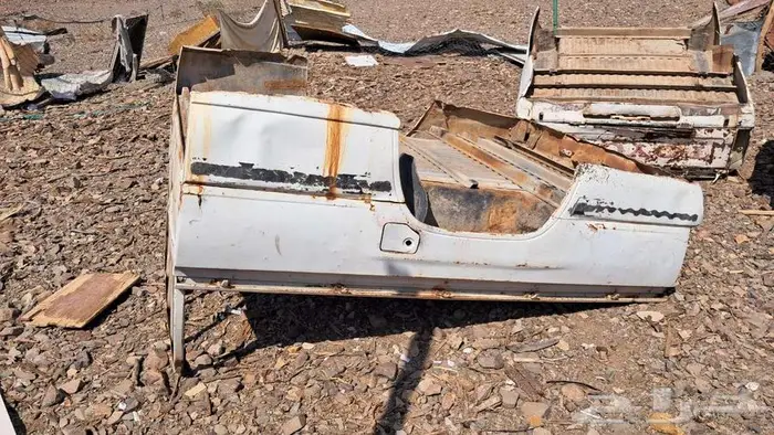 للبيع قطع هلكس تشليح من مديل 84 إلى 88 1