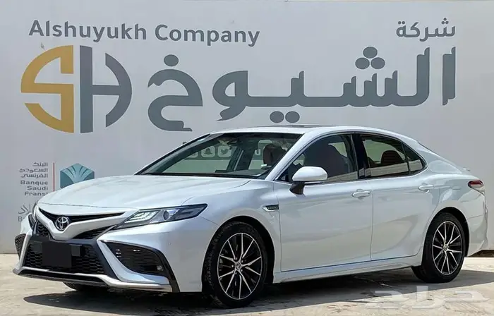 تويوتا كامري SE موديل 2022 2