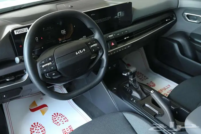 كيا K4 GL 2026 وصلت الآن لدى صالح للسيارات 27