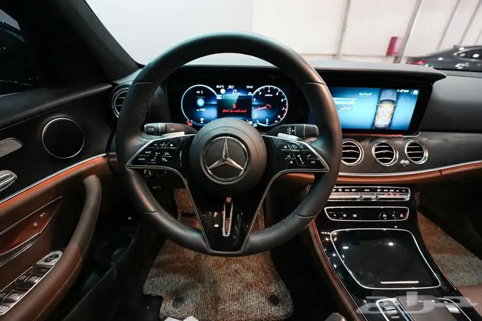مرسيدس E350 موديل 2023 اسود ممشي 12 الف عرض خاص 8
