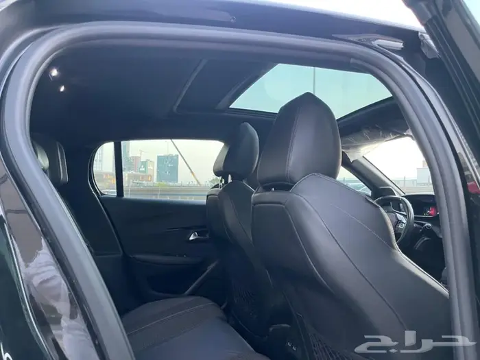 للبيع بيجو 208 GT لاين 2023 على الضمان اعلى فئه 11