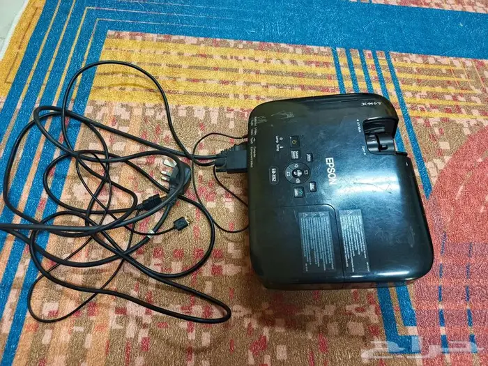 بروجكتور ايبسون مستعمل نظيف 2
