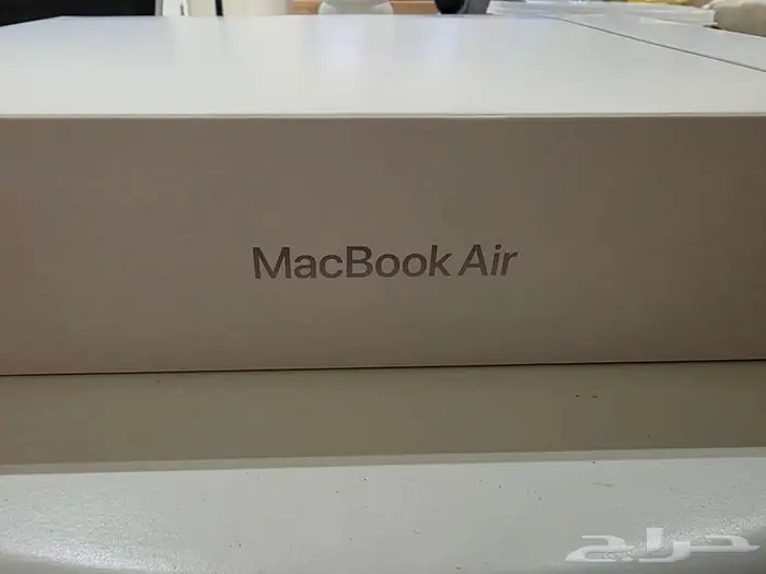 ماك بوك ايرm4. تم البيييع 2