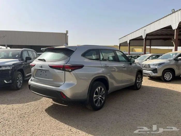تويوتا هايلاندر GLE 2024 نقد وتقسيط 3