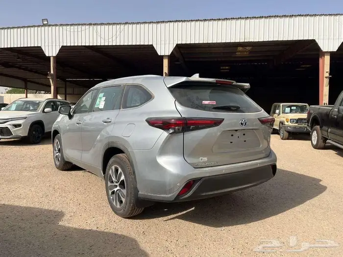 تويوتا هايلاندر GLE 2024 نقد وتقسيط 2