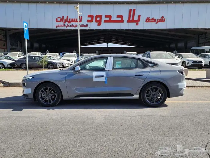 فورد تورس امبيانتي 2025 3