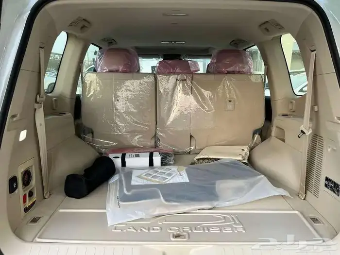 لاندكروزر GXR L4 بنزين 2025 بطاقة جمركية ( سعودي ) 7