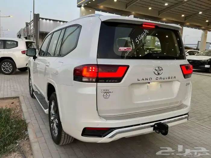 لاندكروزر GXR L4 بنزين 2025 بطاقة جمركية ( سعودي ) 9