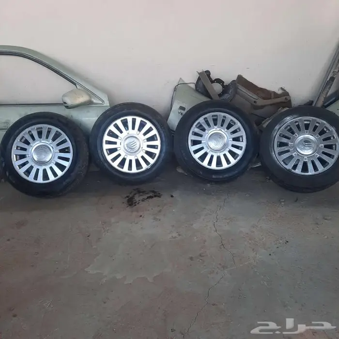 جنوط طقم فورد قراند ماركيز 2006 للبيع 0