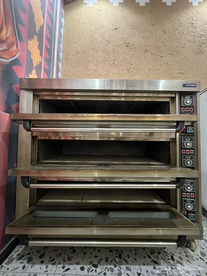 فرن نضيف بحاله ممتازة 5