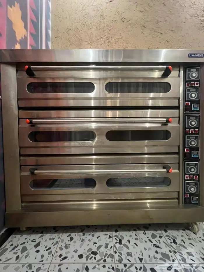 فرن نضيف بحاله ممتازة 4