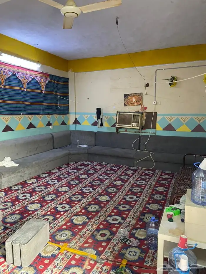 غرفة كبيرة ومطبخ وحمام للايجار 1