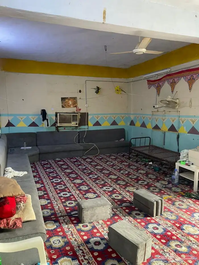 غرفة كبيرة ومطبخ وحمام للايجار 2