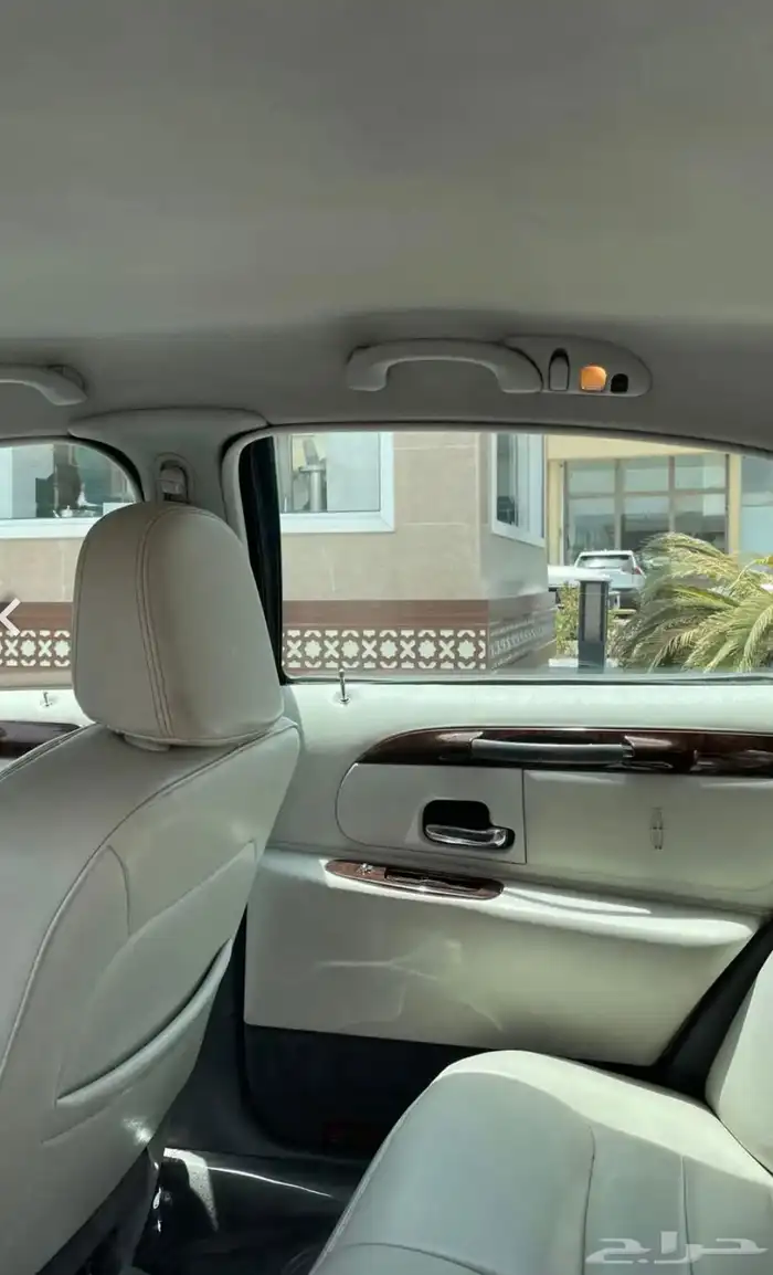 لينكون تاون كار 1998 للبيع Lincoln 6