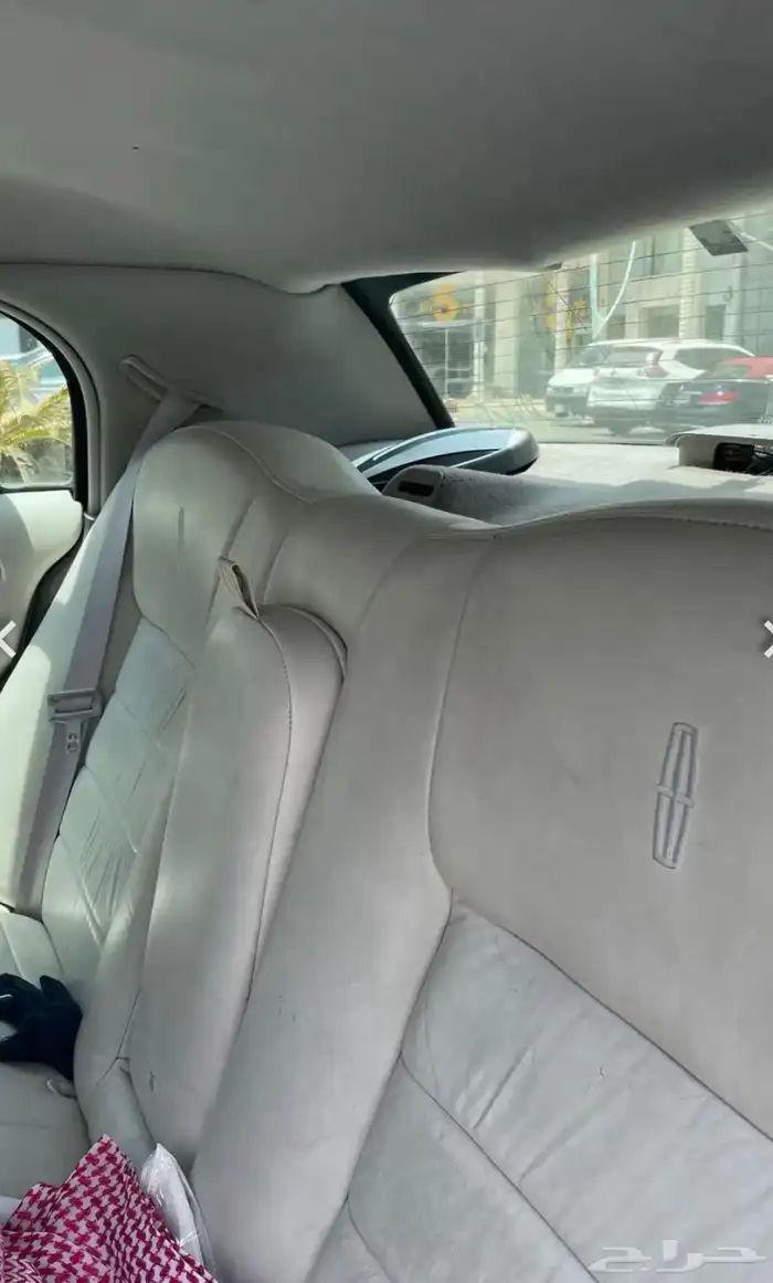 لينكون تاون كار 1998 للبيع Lincoln 5