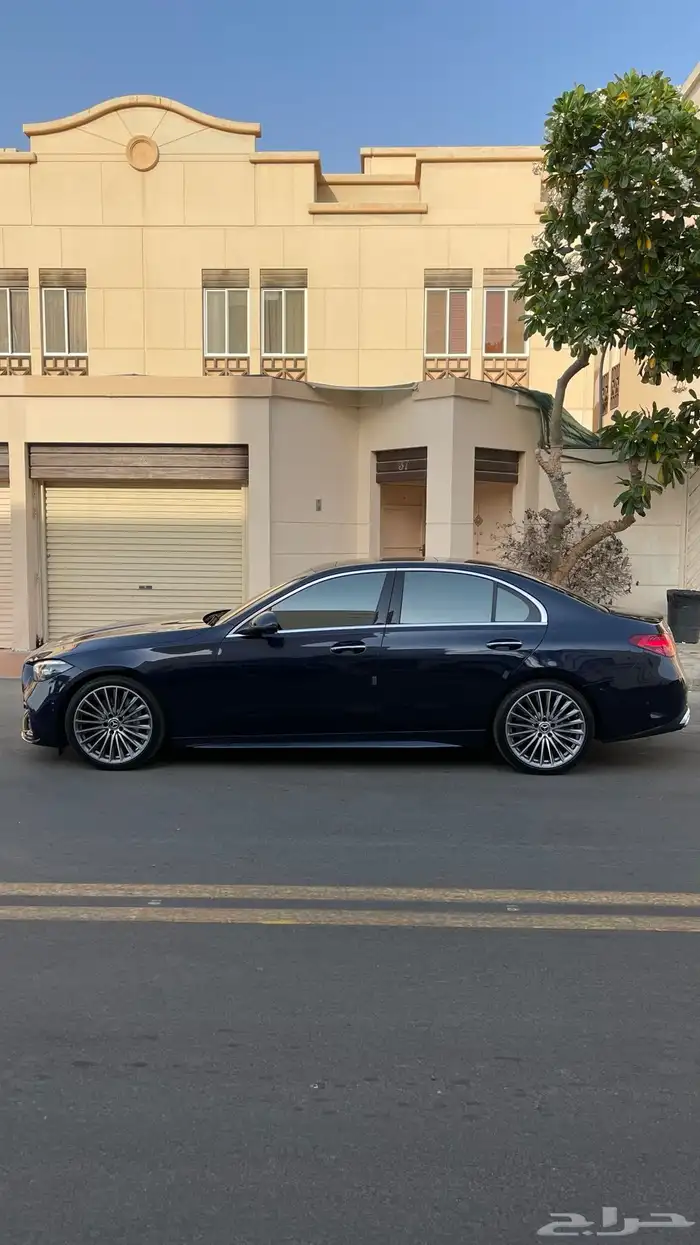 مرسيدس بنز C300 AMG 2023 فل كامل 4