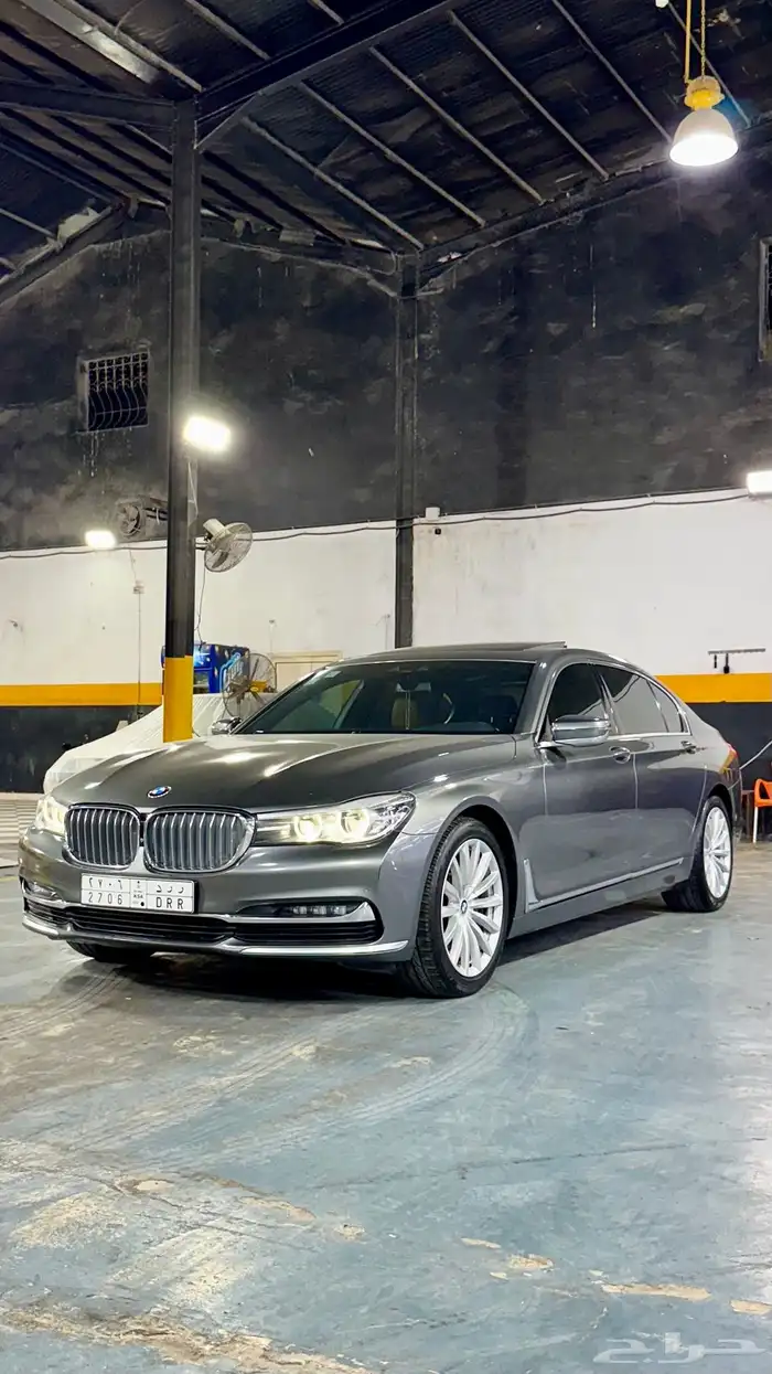 BMW LI اعلى فئة فل الفل 2018 0
