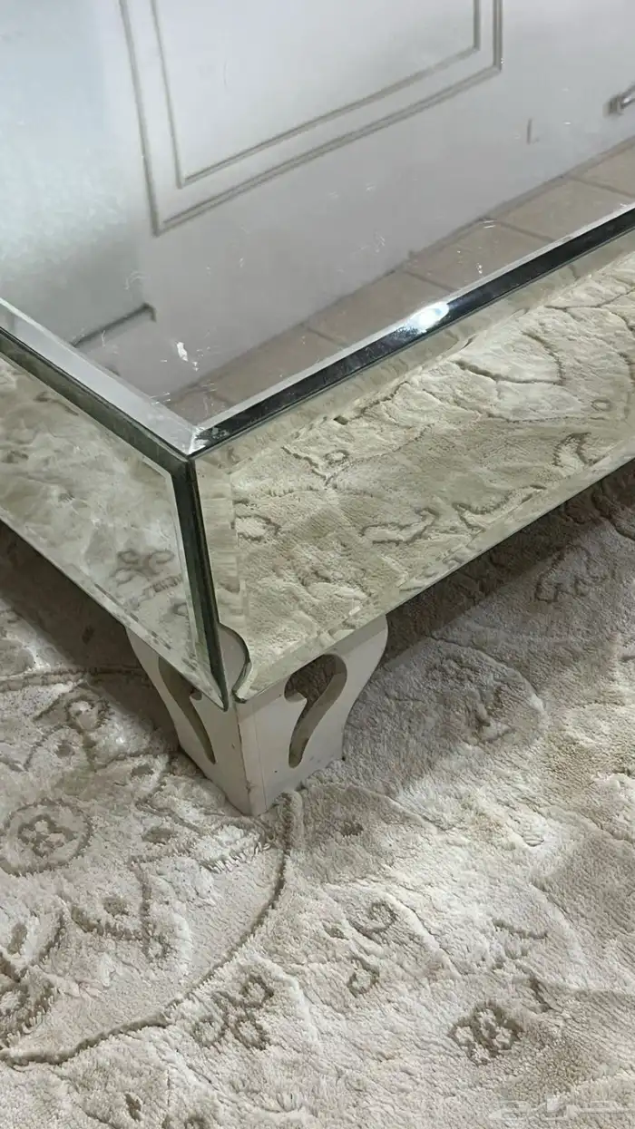 طاوله ارضيه 1