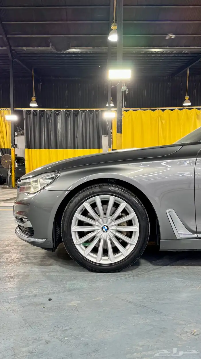 BMW LI اعلى فئة فل الفل 2018 11